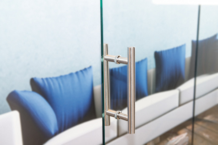 Влияние фурнитуры на эстетику интерьера: советы дизайнеров