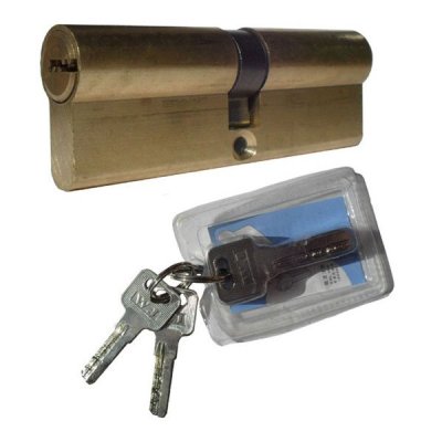 На картинке «Механизм цилиндровый "Центрованный"110мм(55х55х10мм) перекодируемый, 2+ 5 ключей, латунь»