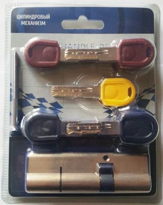 На картинке «Механизм цилиндровый МЦ"Master Lock Антибампинг" 90мм(35х55х12мм) 5+1+5 перфоключей»