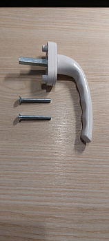 Ручка оконная  пластиковая  белая штифт 38мм