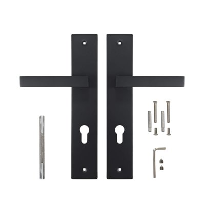 На картинке «Комплект ручек на квадратной планке под цилиндровый механизм предназначен для установки на металличе»