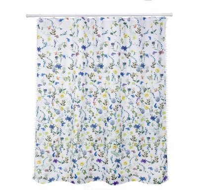 На картинке «Штора для ванной с тесьмой A-09 (летний сад) 1,8*1,8»