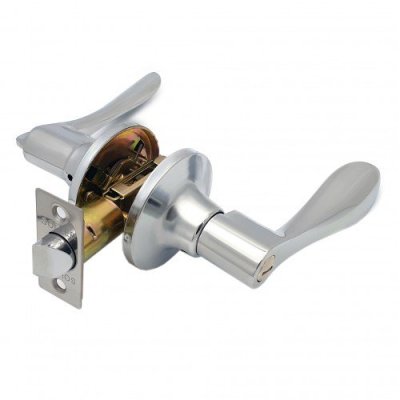 На картинке «Ручка-защелка нажимная межкомнатная ЗВ3-05 SOLLER  хром без ключа с фиксатором»