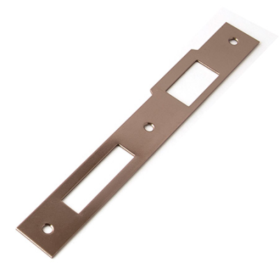 На картинке «Ответная планка KALE KILIT 153-23NP-PB Y152KR0450590001»