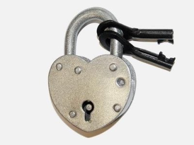 На картинке «Замок навесной Старт-ЗВС-2 "сердечко"(СНЕЖНЫЙ) »