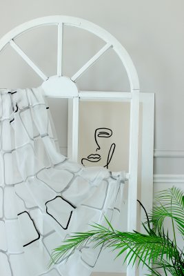 На картинке «Штора для ванной Delphinium "Квадраты" ПВХ 180х180см, 12 колец, мультиколор»