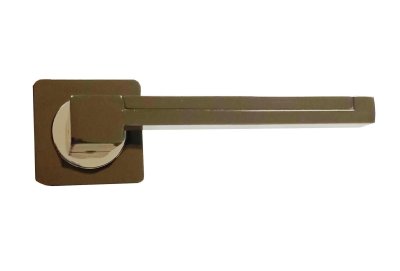 На картинке «Ручка дверная "Trodos" AL-02-873 BN/CP "квадрат" черный никель/хром»